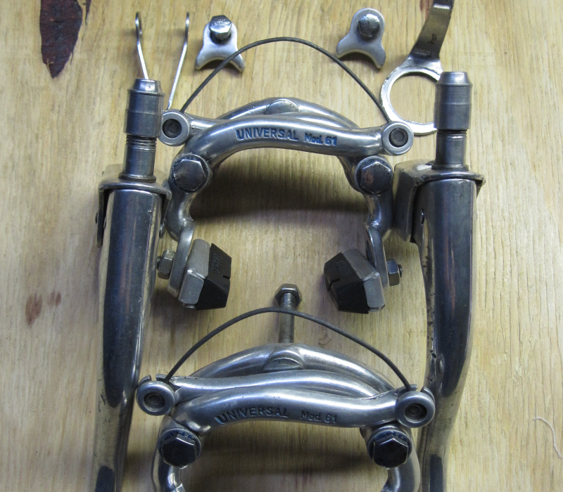 vintage steel race bike Universal Model 61 brakes