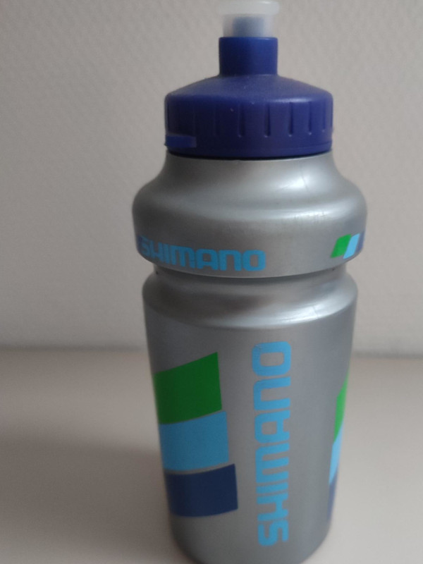 Classic race bikes Shimano water bottle